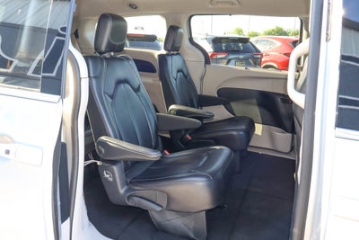 2023 Chrysler Pacifica Touring L FWD