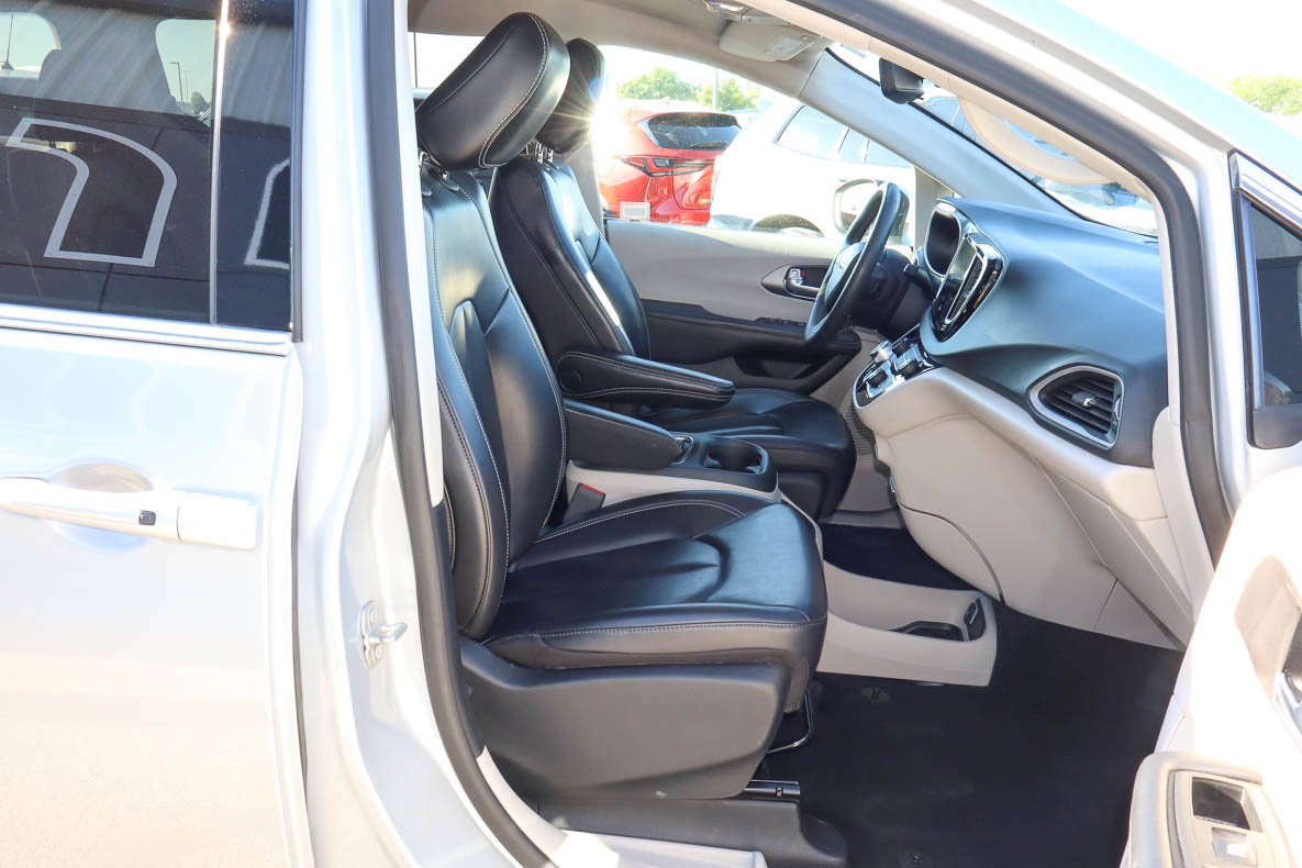 2023 Chrysler Pacifica Touring L FWD