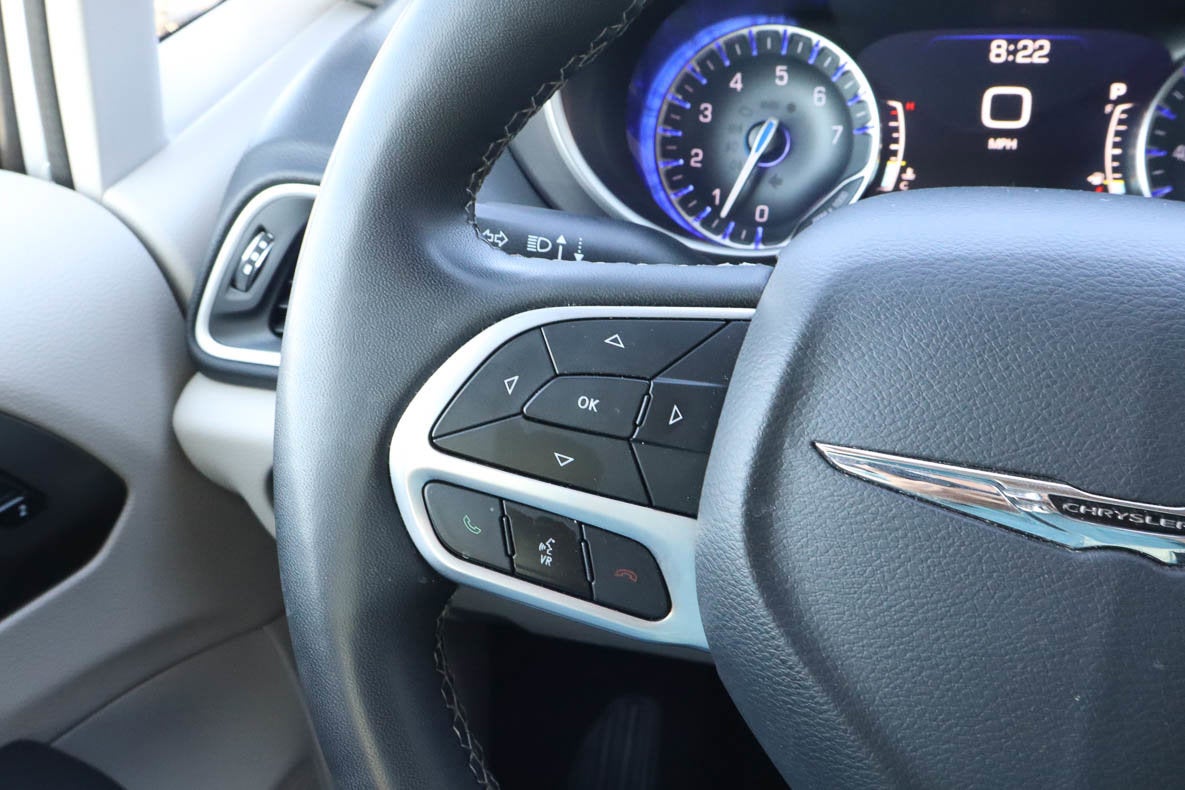 2023 Chrysler Pacifica Touring L FWD