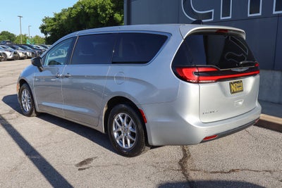 2023 Chrysler Pacifica Touring L FWD