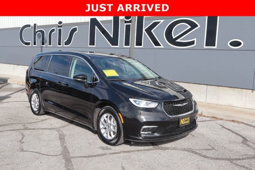 2023 Chrysler Pacifica Touring L FWD