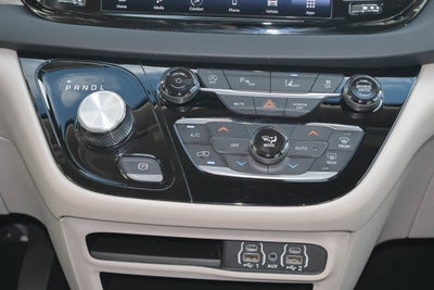 2023 Chrysler Pacifica Touring L FWD