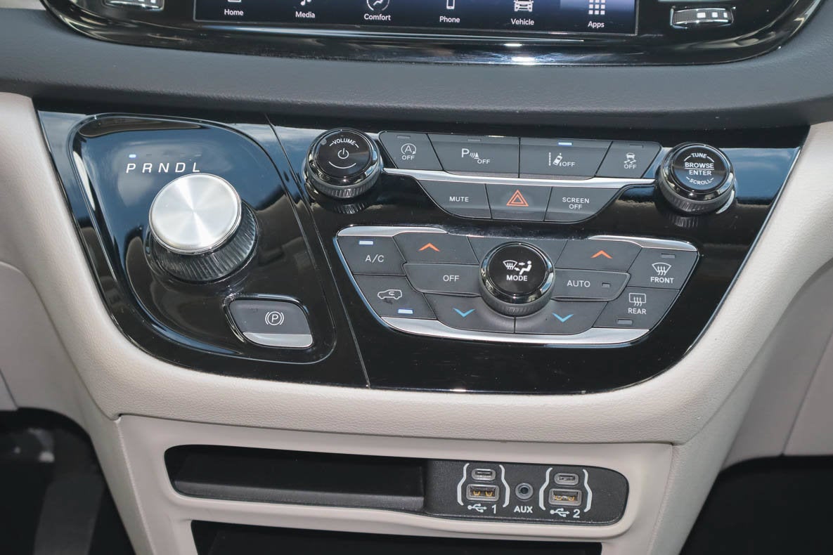 2023 Chrysler Pacifica Touring L FWD