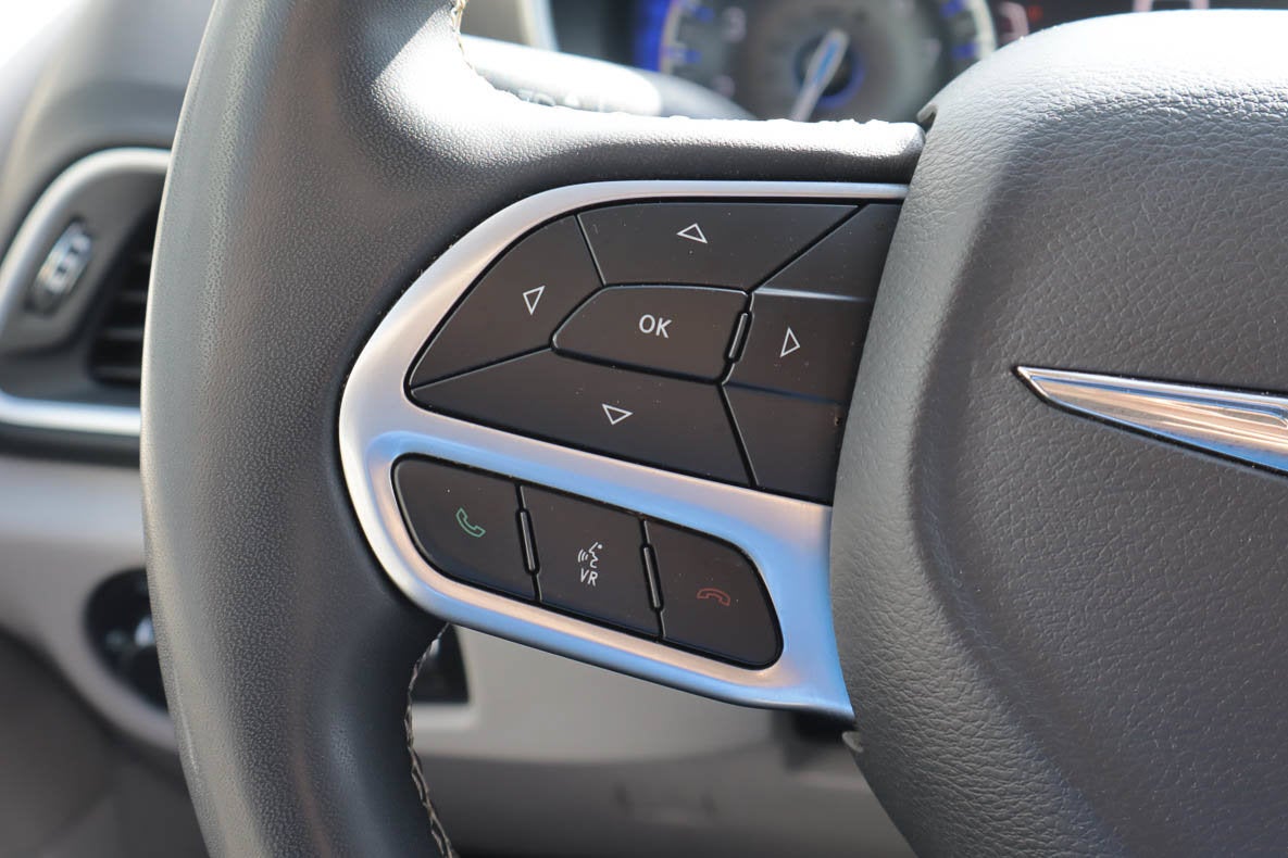 2023 Chrysler Pacifica Touring L FWD