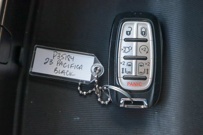 2023 Chrysler Pacifica Touring L FWD