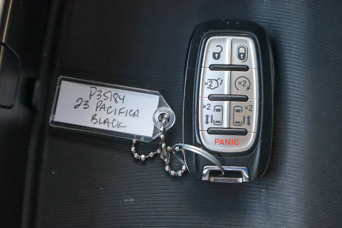 2023 Chrysler Pacifica Touring L FWD