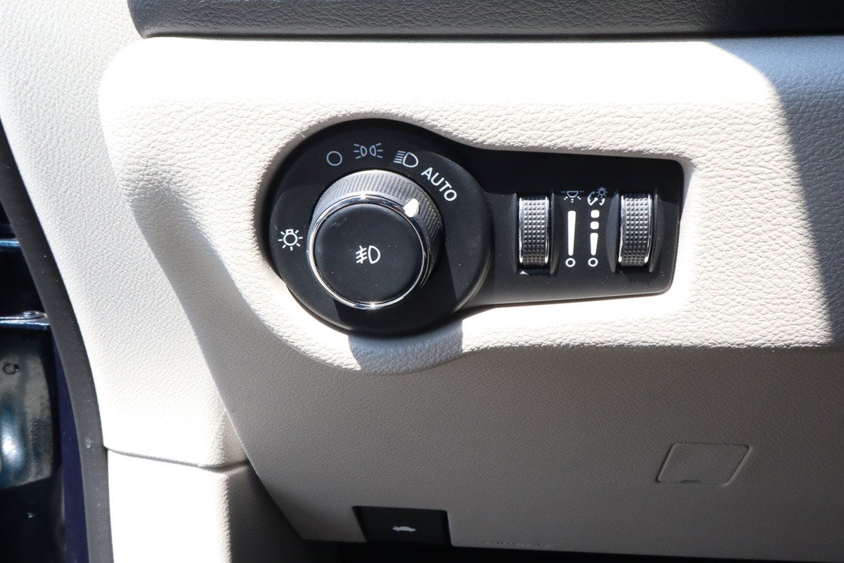 2023 Chrysler Pacifica Touring L FWD