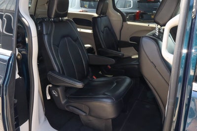 2023 Chrysler Pacifica Touring L FWD