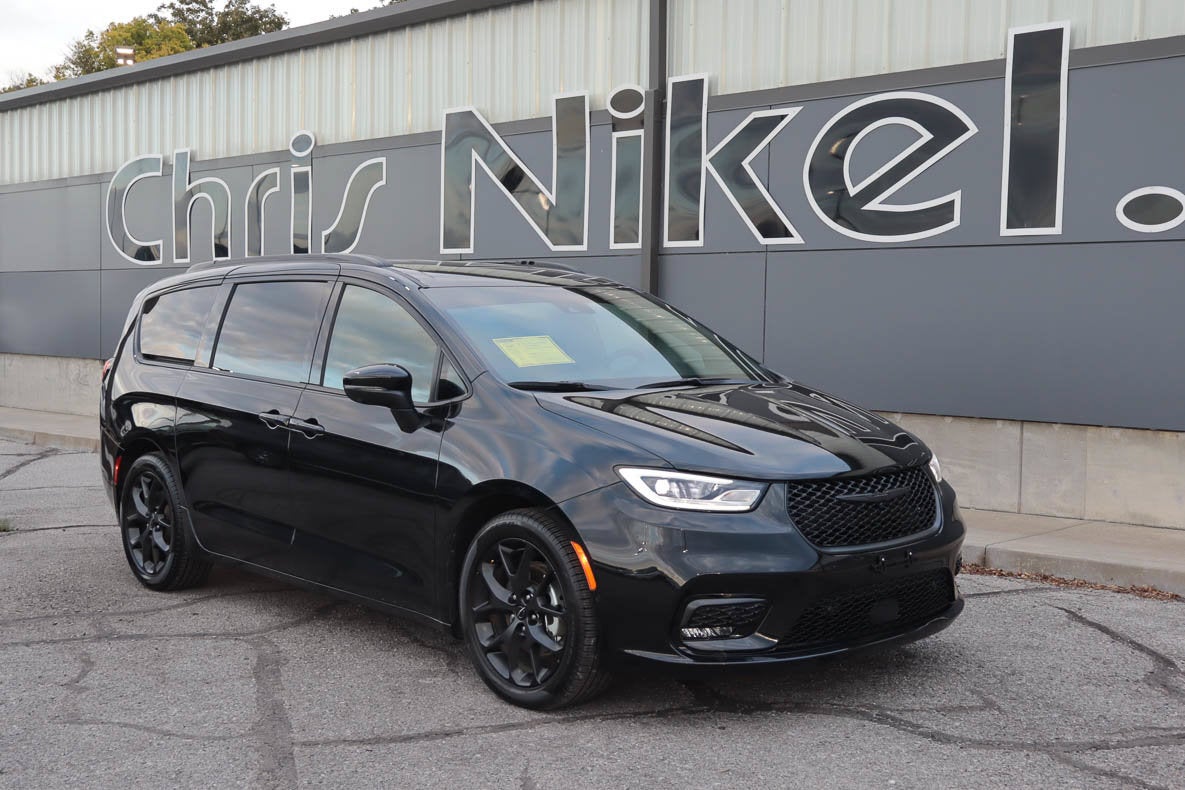 2023 Chrysler Pacifica Touring L FWD