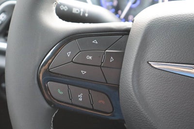 2023 Chrysler Pacifica Touring L FWD