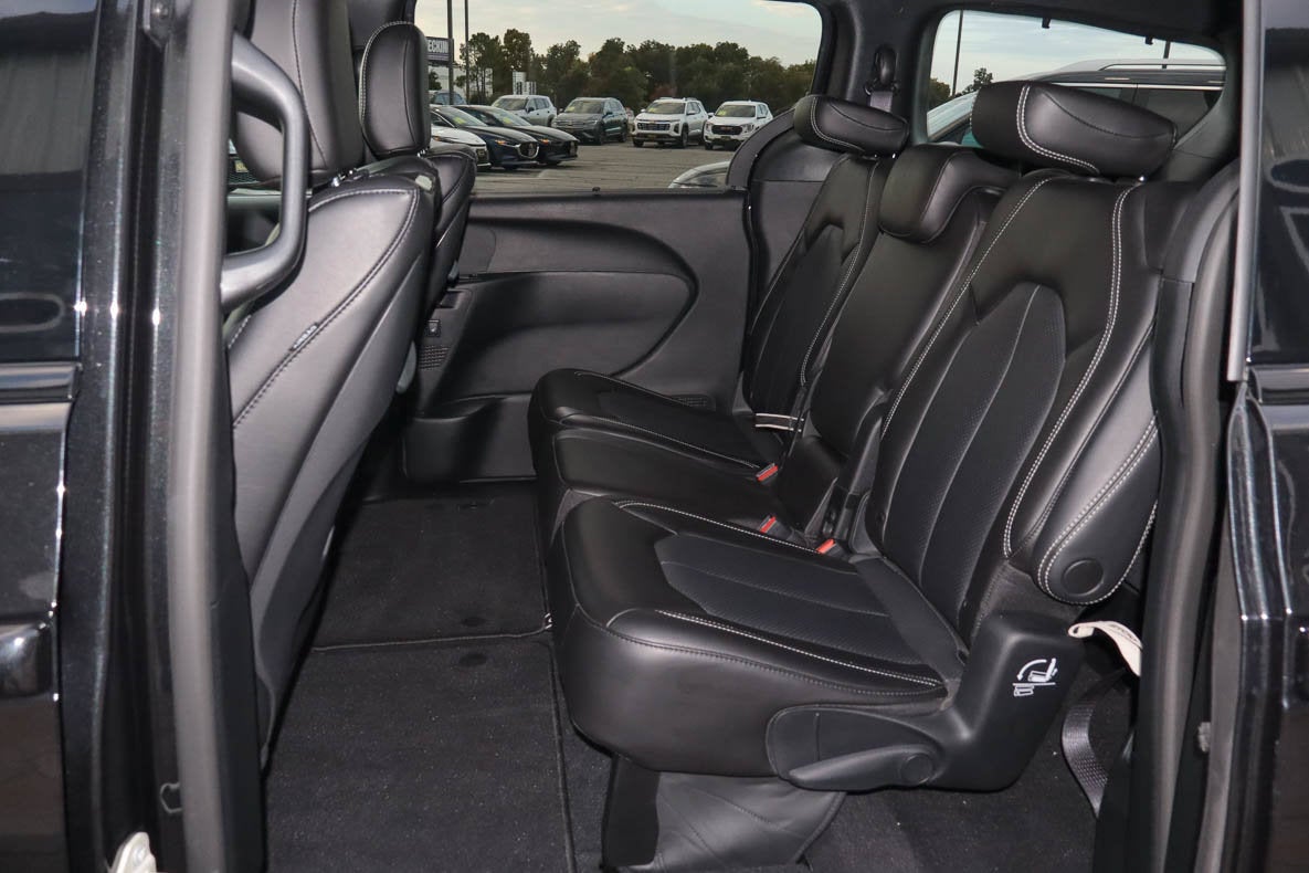2023 Chrysler Pacifica Touring L FWD