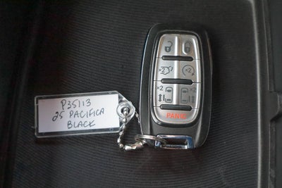 2025 Chrysler Pacifica Select FWD