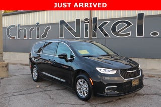 2025 Chrysler Pacifica Select FWD