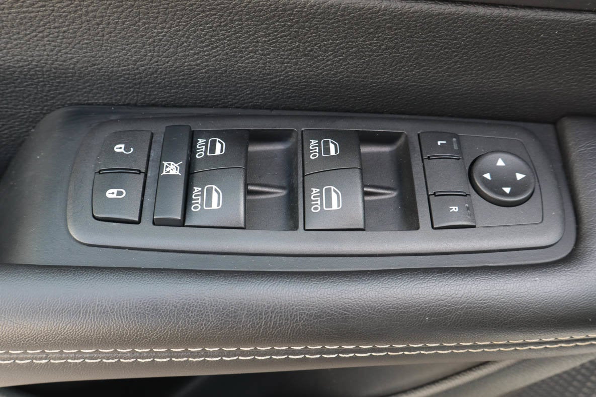 2026 Chrysler Pacifica Select FWD