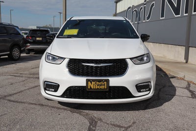 2026 Chrysler Pacifica Select FWD