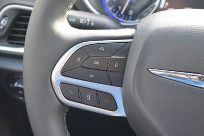 2026 Chrysler Pacifica Select FWD