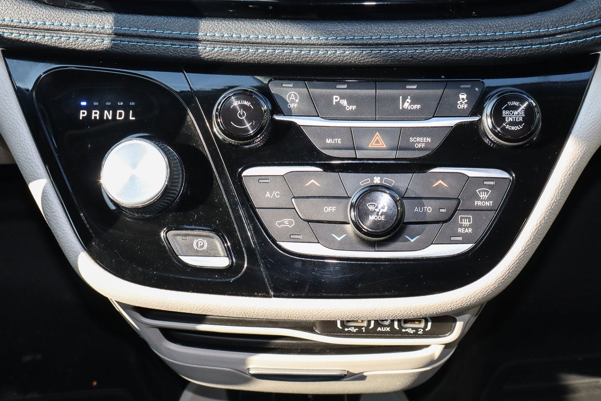 2021 Chrysler Pacifica Touring L