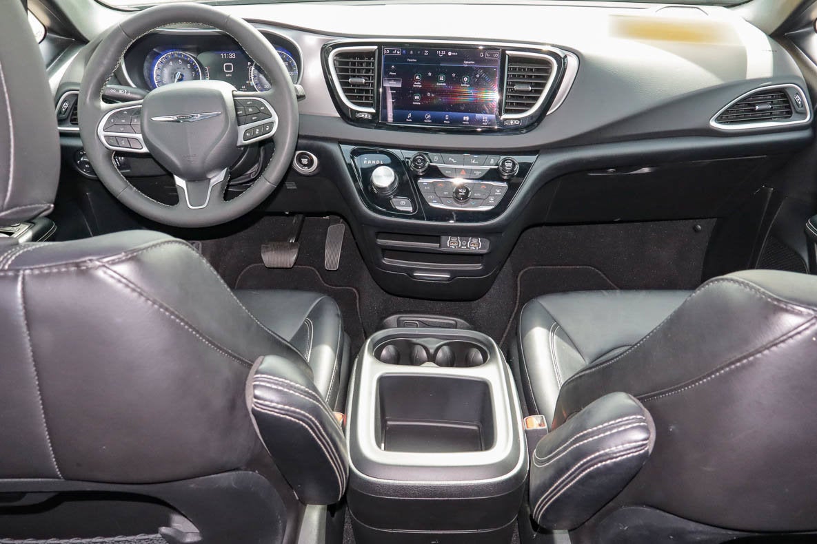 2025 Chrysler Pacifica Select FWD