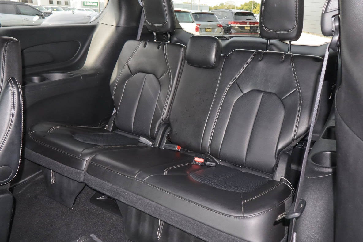 2025 Chrysler Pacifica Select FWD
