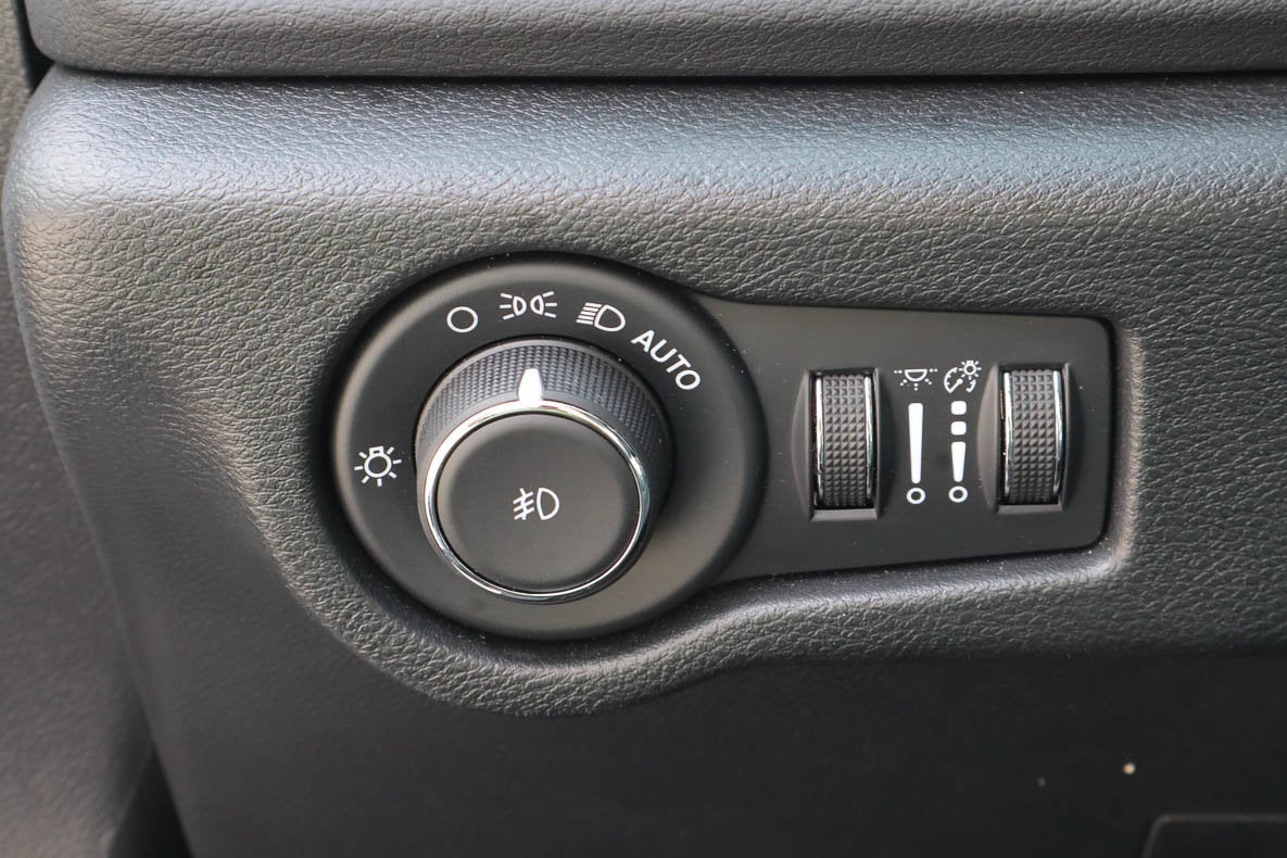 2025 Chrysler Pacifica Select FWD