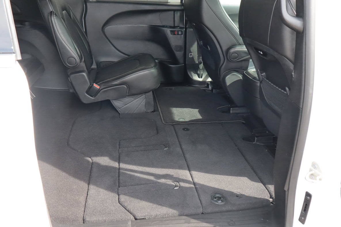 2025 Chrysler Pacifica Select FWD