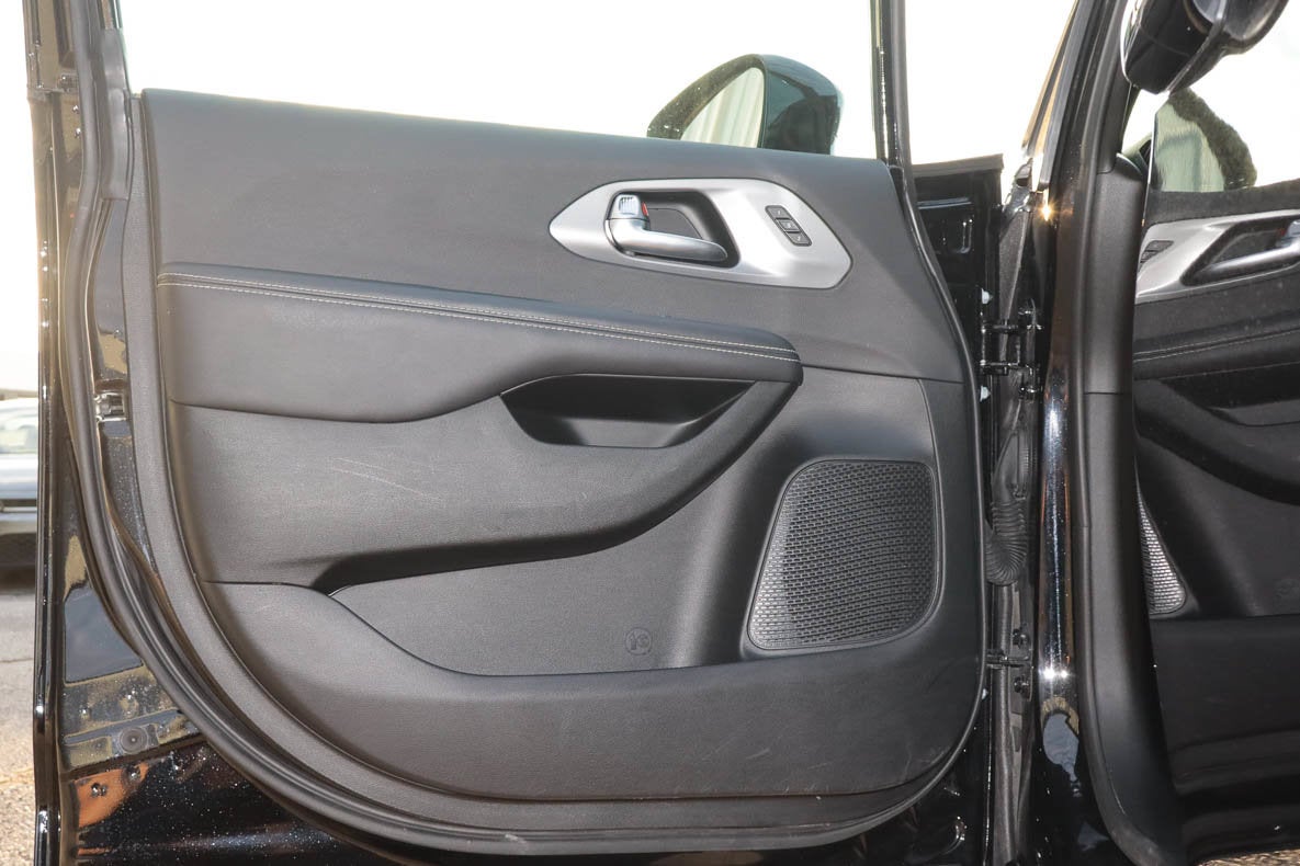 2025 Chrysler Pacifica Select FWD
