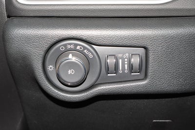 2025 Chrysler Pacifica Select FWD