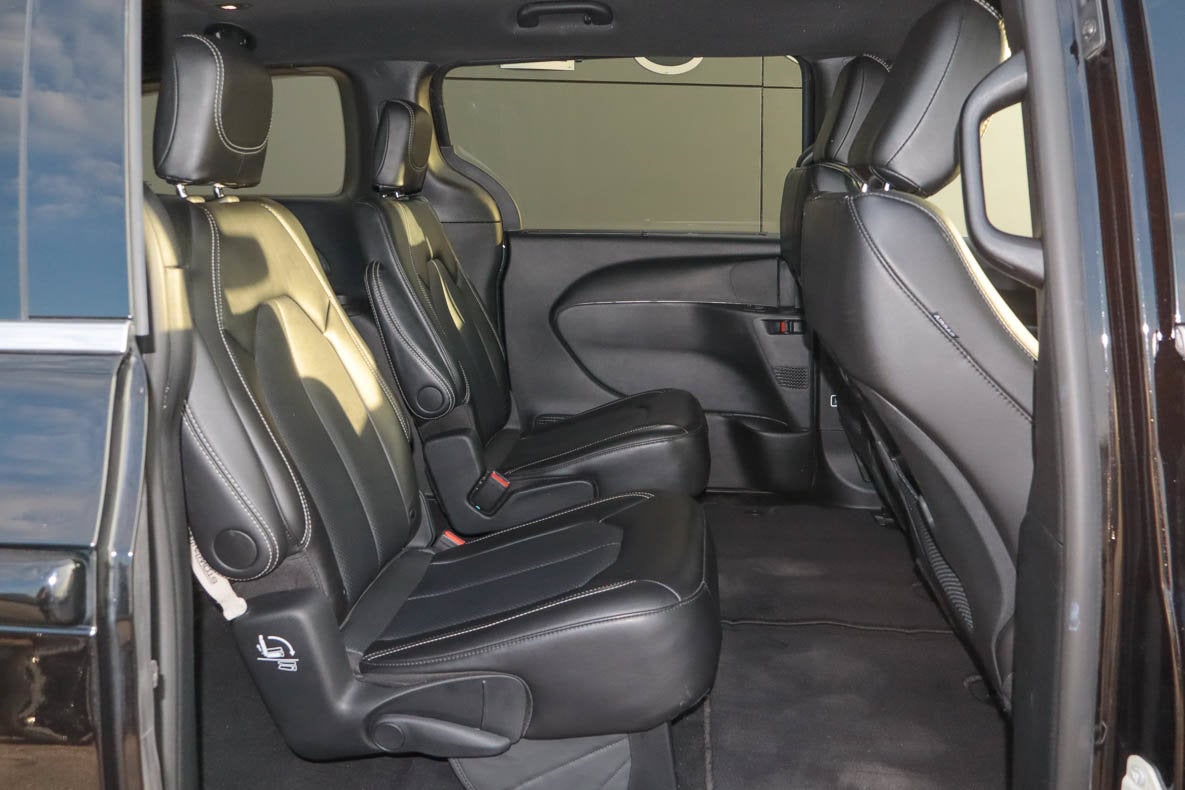 2025 Chrysler Pacifica Select FWD