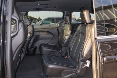 2025 Chrysler Pacifica Select FWD