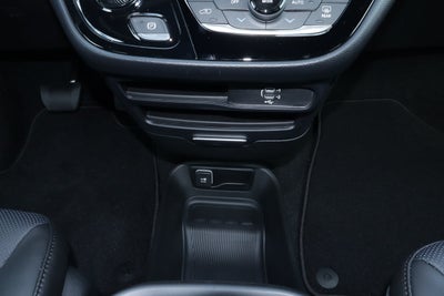 2027 Chrysler Pacifica Select FWD