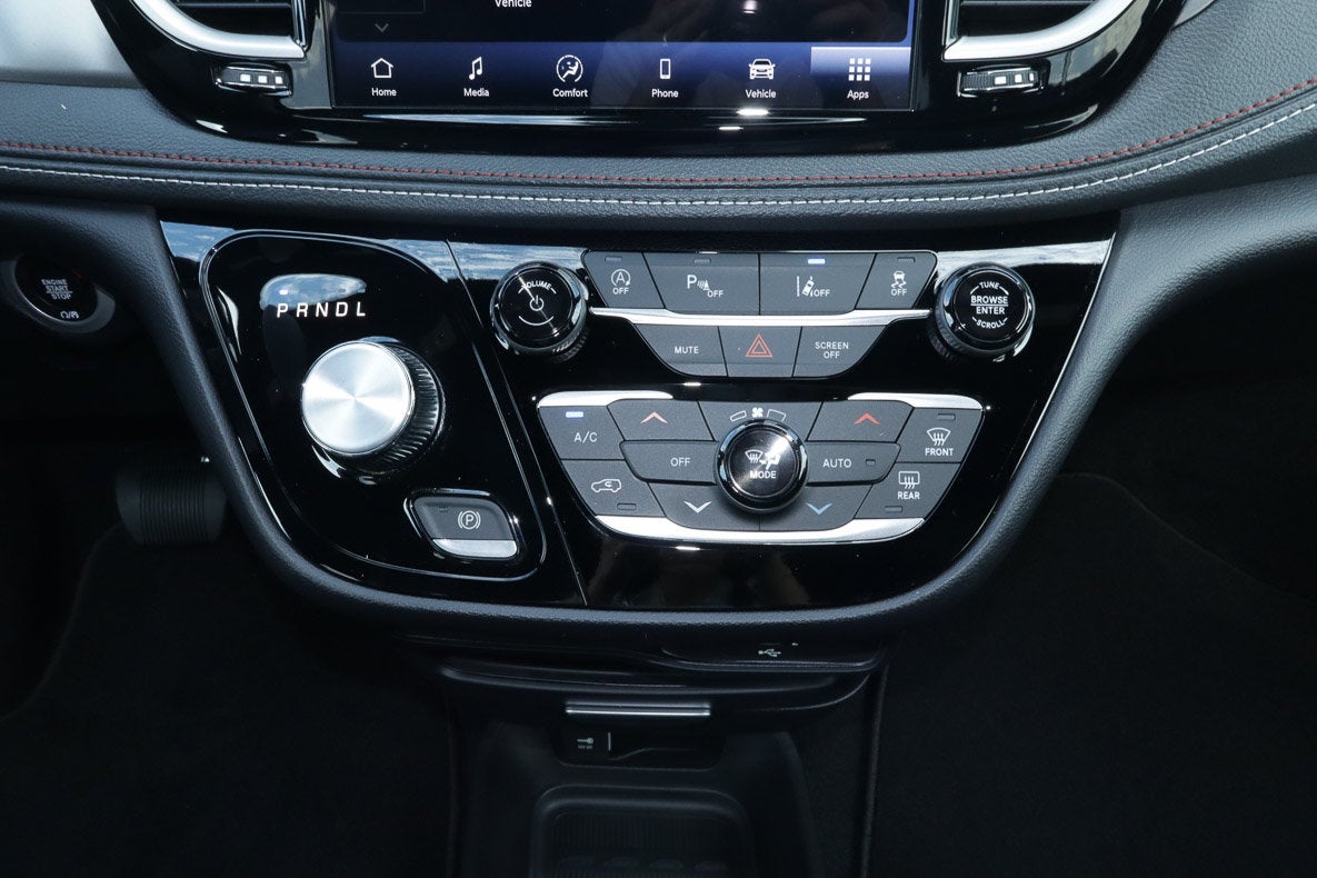 2027 Chrysler Pacifica Select FWD