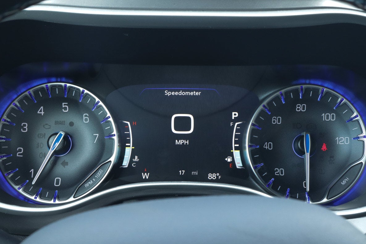 2027 Chrysler Pacifica Select FWD
