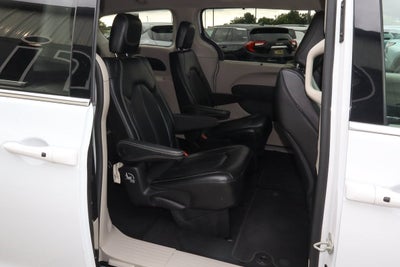2023 Chrysler Pacifica Touring L FWD