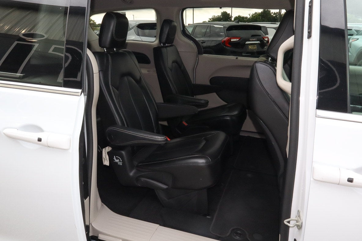 2023 Chrysler Pacifica Touring L FWD