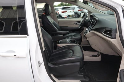 2023 Chrysler Pacifica Touring L FWD