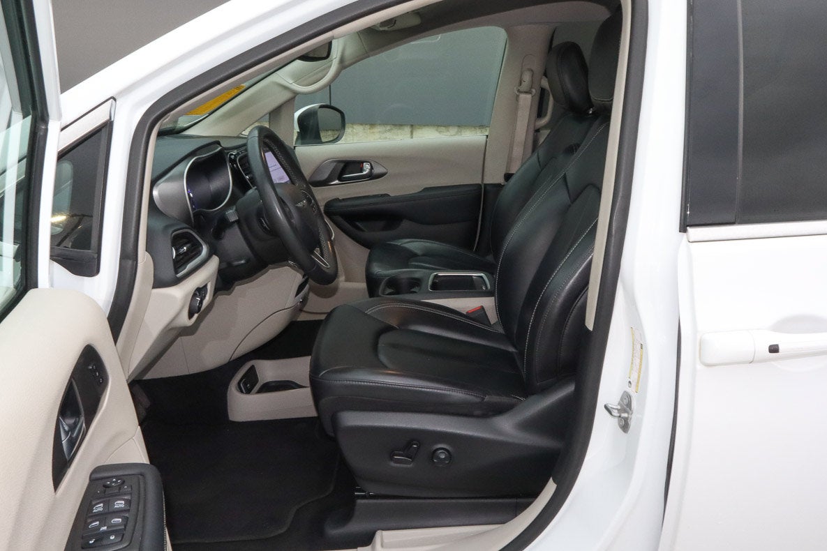 2023 Chrysler Pacifica Touring L FWD