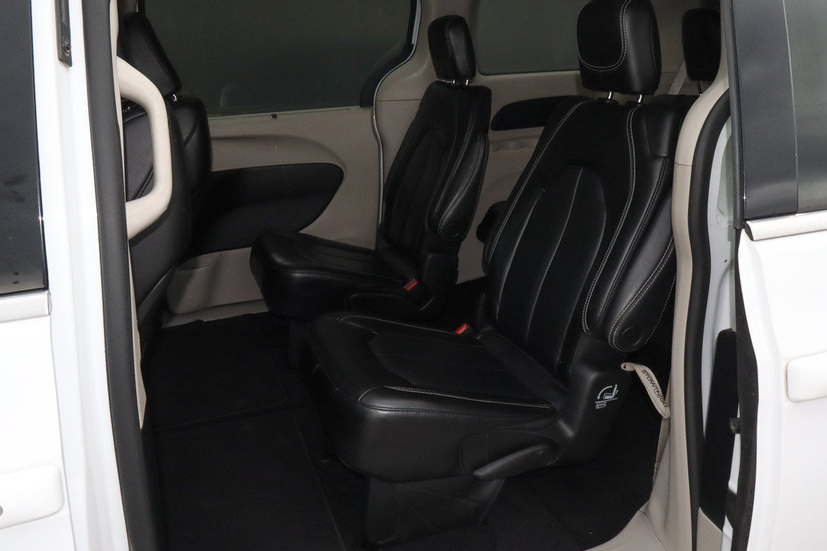 2023 Chrysler Pacifica Touring L FWD