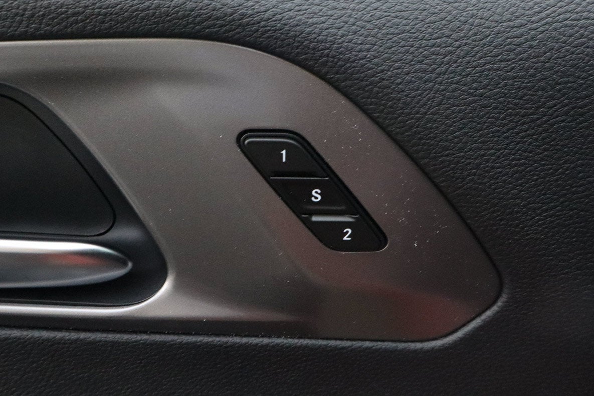 2027 Chrysler Pacifica Select FWD