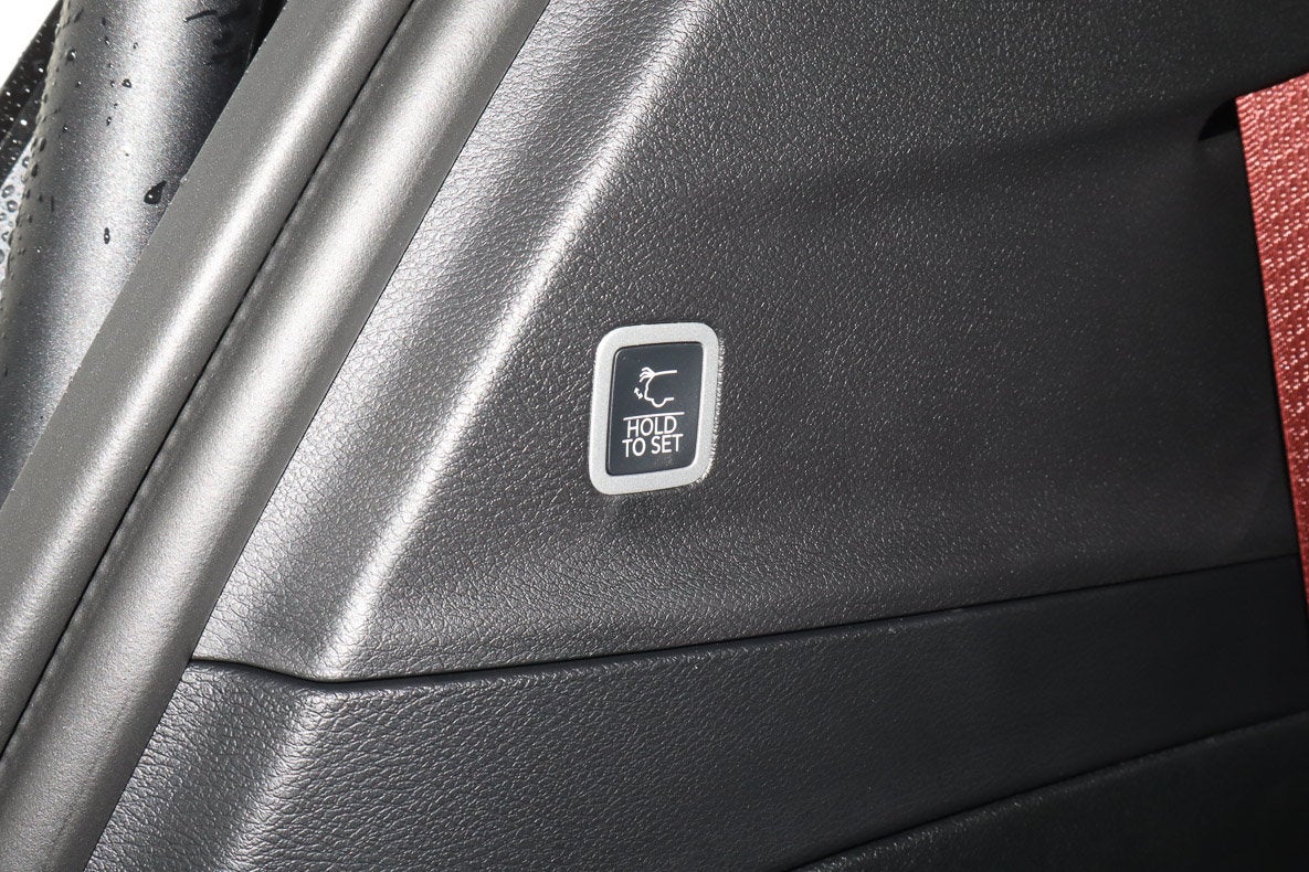 2027 Chrysler Pacifica Select FWD
