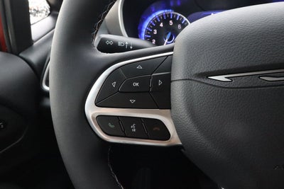 2027 Chrysler Pacifica Select FWD