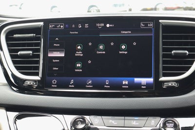 2023 Chrysler Pacifica Touring L FWD