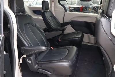2023 Chrysler Pacifica Touring L FWD