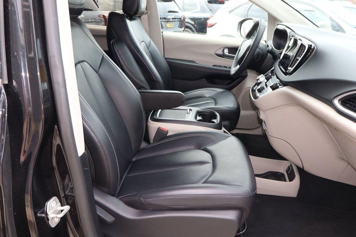 2023 Chrysler Pacifica Touring L FWD