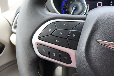 2023 Chrysler Pacifica Touring L FWD