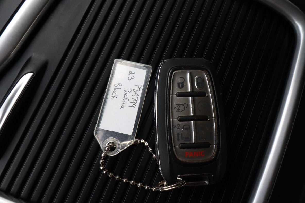 2023 Chrysler Pacifica Touring L FWD
