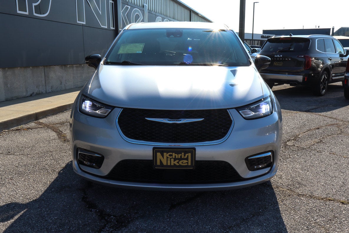 2024 Chrysler Pacifica Touring L FWD