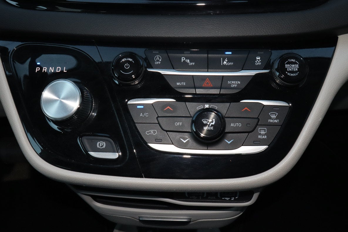 2024 Chrysler Pacifica Touring L FWD