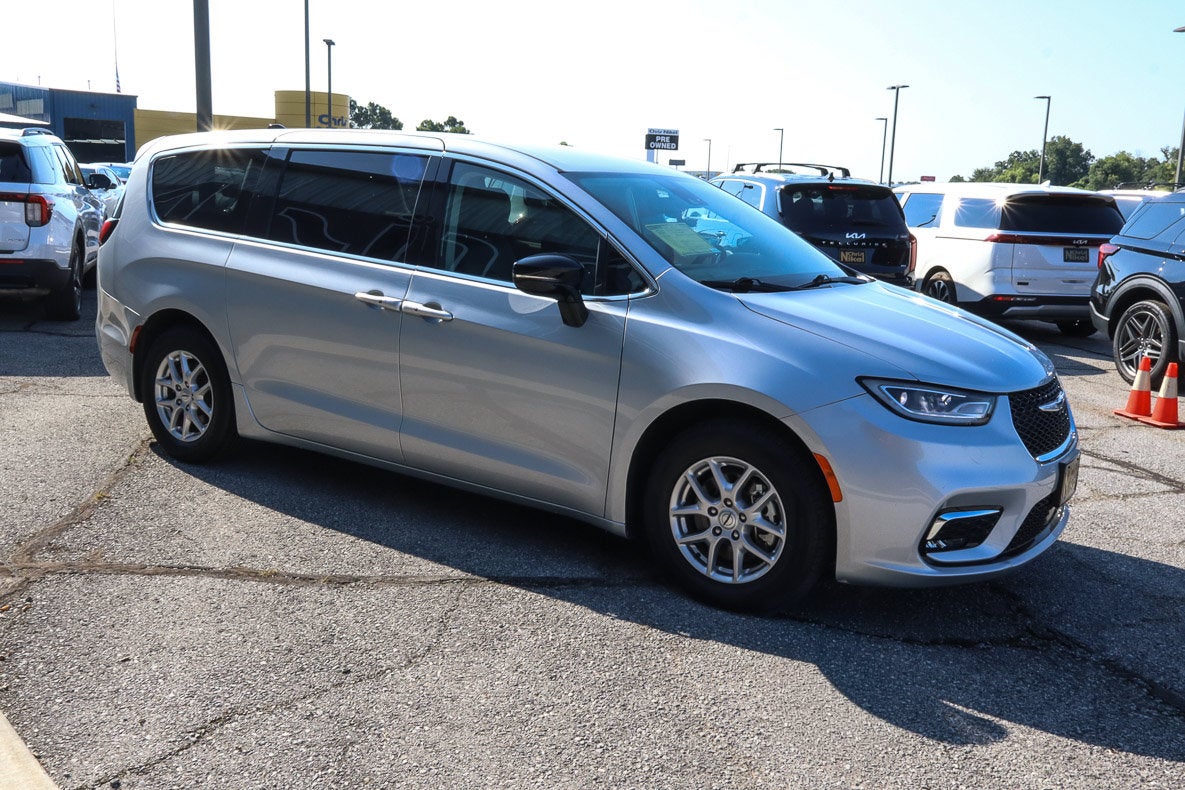 2024 Chrysler Pacifica Touring L FWD