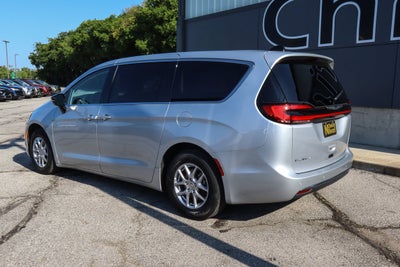 2024 Chrysler Pacifica Touring L FWD