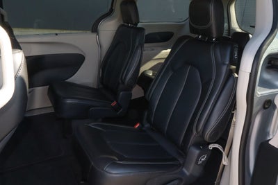 2024 Chrysler Pacifica Touring L FWD